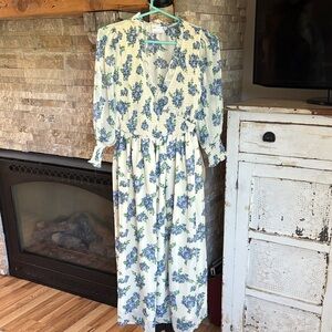 NWT ASOS midi smock dress w shirred cuffs creamy white floral print-multi